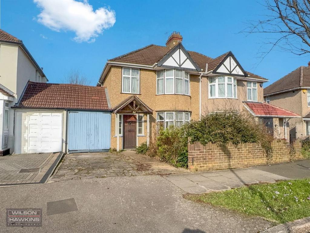 24 Beechwood Avenue - L919 ZO3v Yo FCKw Tr6y Vo.jpg