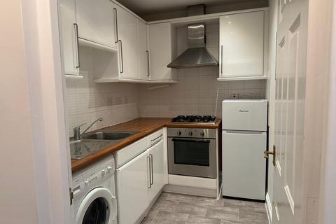 1 bedroom flat to rent, Upton Park, Slough SL1