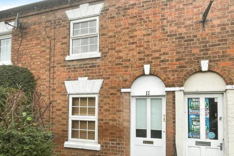 2 bedroom terraced house to rent, Windsor Street, Stratford-upon-Avon