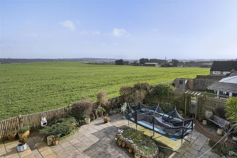 4 bedroom detached house for sale, Morestead, Peacehaven