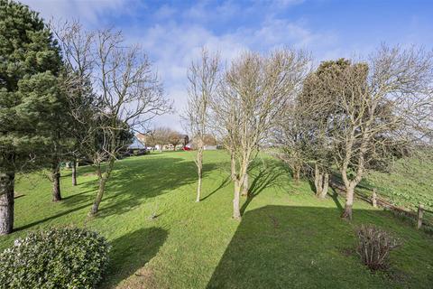 7 Morestead, Peacehaven, BN10 8EJ