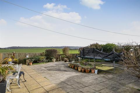 7 Morestead, Peacehaven, BN10 8EJ