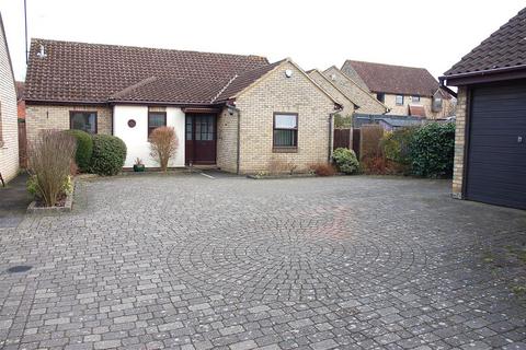 3 bedroom bungalow for sale, Roxwell Avenue, Chelmsford