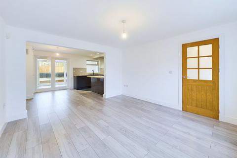 145 Simkin Avenue, Nottingham, NG3 6HU