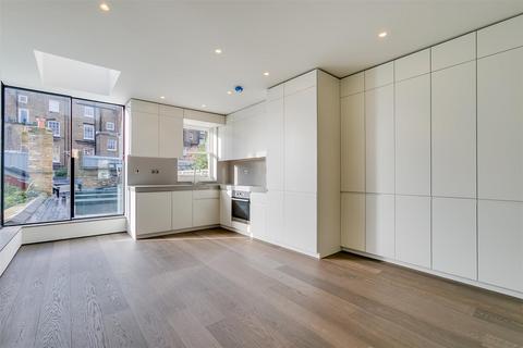 2 bedroom house to rent, Gilston Road, Chelsea, SW10