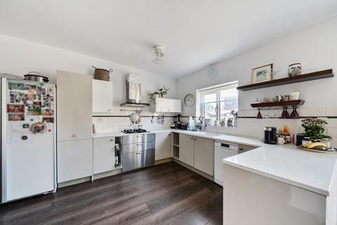 5 bedroom bungalow for sale, Grasmere Gardens, Harrow