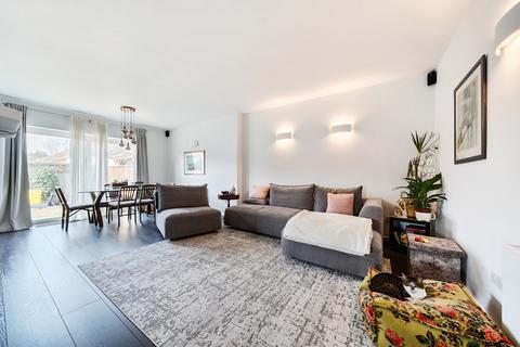 5 bedroom bungalow for sale, Grasmere Gardens, Harrow
