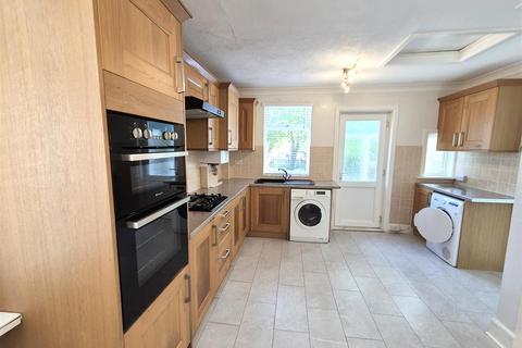 2 bedroom detached bungalow for sale, Sunnyside Road, Poole BH12