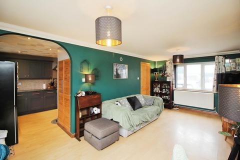 59 Cuffling Drive, Leicester, LE3 6PD