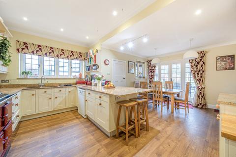 4 bedroom detached house for sale, Lower Road, Effingham, KT24