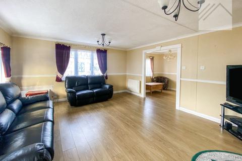 2 bedroom bungalow for sale, Kings Park, Creek Road, Canvey Island