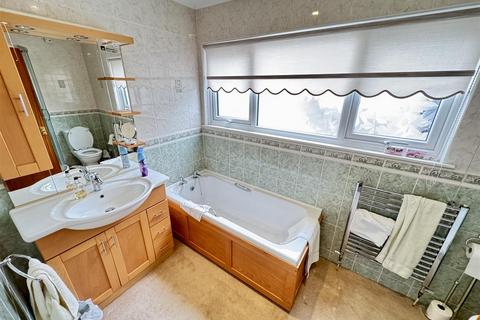 undefined, Greenfield Terrace, Lampeter