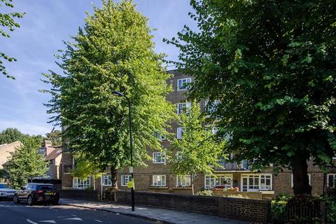 3 bedroom flat for sale, Mortimer Crescent, Kilburn, London, NW6