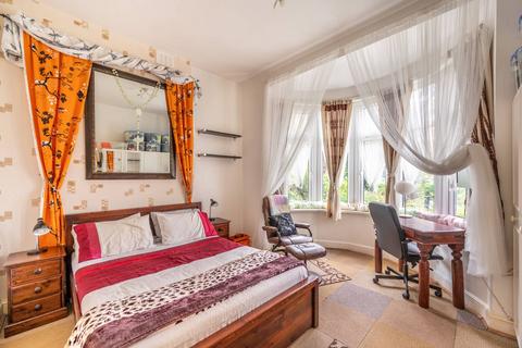 1 bedroom flat for sale, Shoot Up Hill, Kilburn, London, NW2