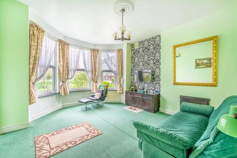 1 bedroom flat for sale, Shoot Up Hill, Kilburn, London, NW2