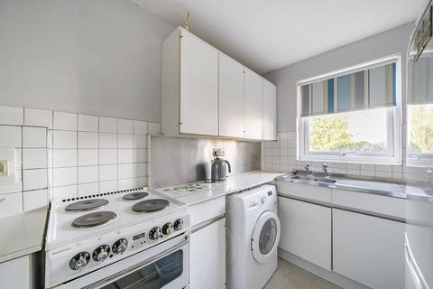 3 bedroom terraced house for sale, Silversmiths Way, Woking, GU21