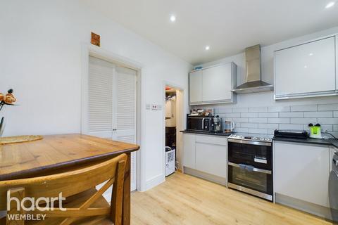 1 bedroom maisonette for sale, Coles Green Road, London