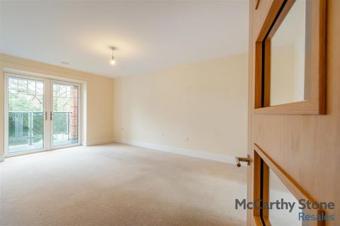 1 bedroom apartment for sale, Wolsey Court, Knighton Park Road, Leicester