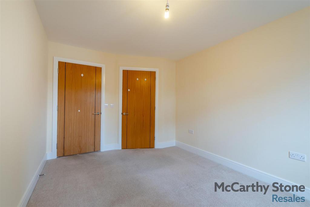 8636704-interior03.jpg