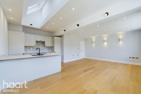 1 bedroom apartment for sale, Brondesbury Park, LONDON