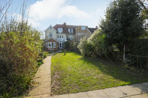 29 Epple Bay Road, Birchington, CT7 9EN