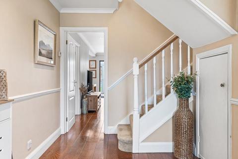 13 Fairfield, Buntingford, SG9 9NT