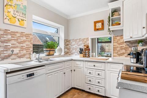 13 Fairfield, Buntingford, SG9 9NT