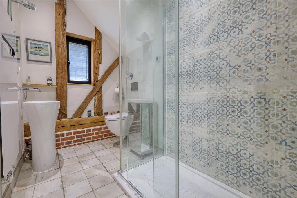 Ground Fl. En Suite