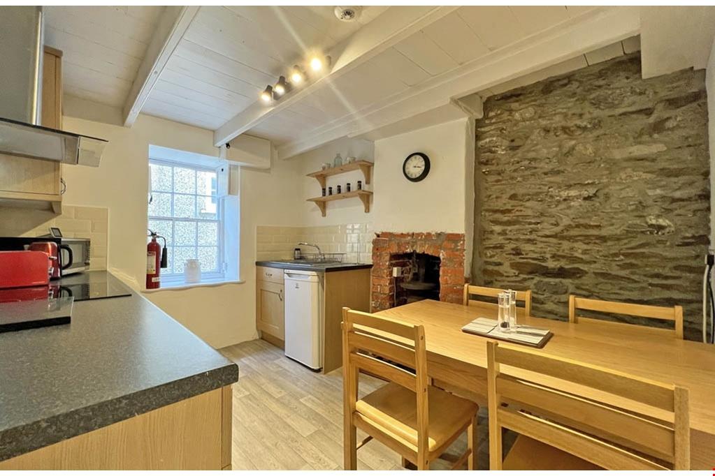 Cb671579-e028-43a3-aa6a-95faeca388de