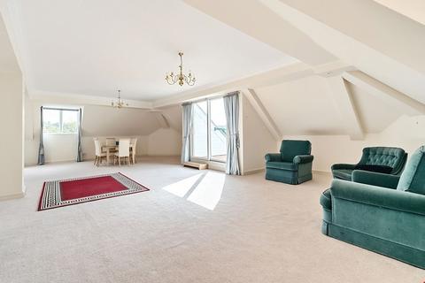 2 bedroom penthouse for sale, Truro city centre, Cornwall