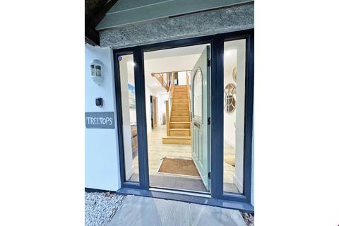 Treetops The Drive, Duporth, St Austell, PL26 6AL