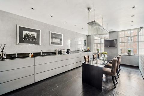 3 bedroom apartment to rent, Upper Grosvenor Street, London, W1K
