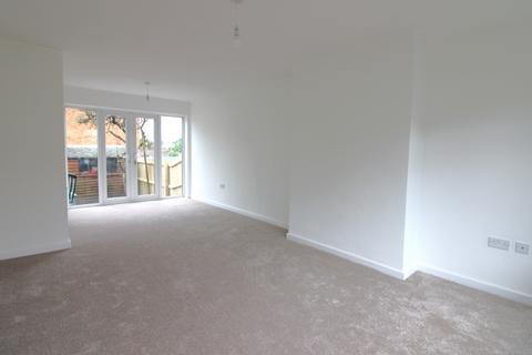 3 bedroom end of terrace house for sale, Walker Drive, Kidderminster, DY10