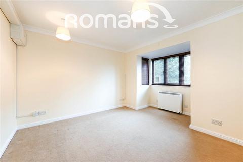 2 bedroom flat to rent, Crowthorne Lodge, Crowthorne Road, Bracknell, RG12