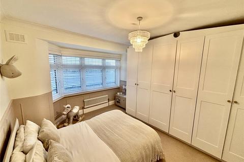 12 Lakeside Close, Sidcup, DA15 9PW