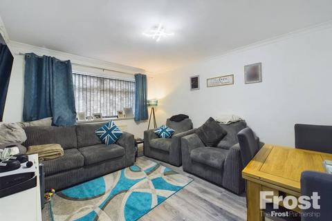 2 bedroom maisonette for sale, Peninsular Close, Feltham, Middlesex, TW14