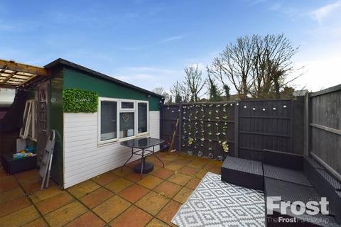 2 bedroom maisonette for sale, Peninsular Close, Feltham, Middlesex, TW14