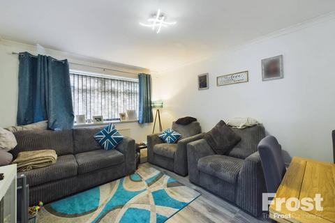 2 bedroom maisonette for sale, Peninsular Close, Feltham, Middlesex, TW14