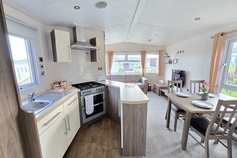 3 bedroom holiday park home for sale, Axminster Road, Charmouth, Bridport, Dorset DT6