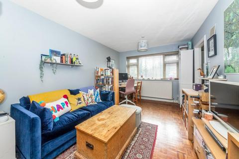 1 bedroom flat for sale, Heathedge, Sydenham, London, SE26