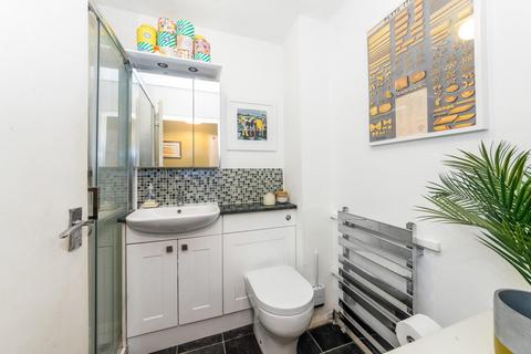 1 bedroom flat for sale, Heathedge, Sydenham, London, SE26