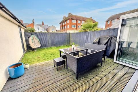 4 bedroom semi-detached house for sale, Swan Mews, Eastbourne