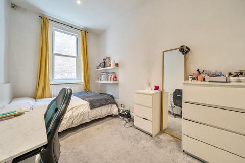 3 bedroom flat for sale, Brondesbury Road, Queens Park