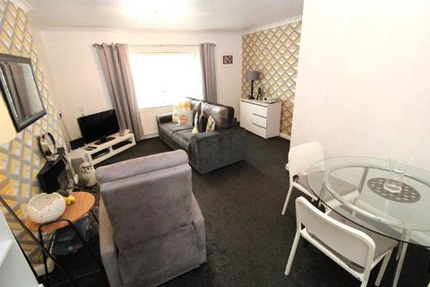 2 bedroom flat for sale, Helena Close, Barnsley