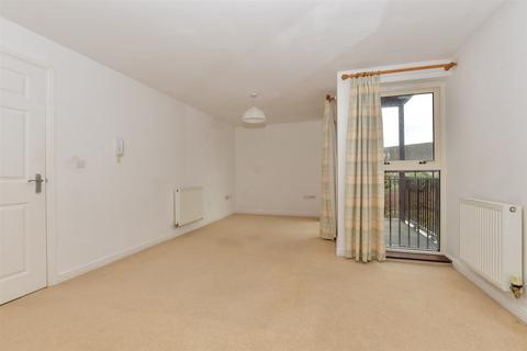 1 bedroom flat for sale, Hever Gardens, Ashford, Kent