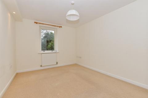 1 bedroom flat for sale, Hever Gardens, Ashford, Kent