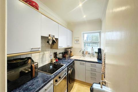 1 bedroom apartment for sale, Marine Parade, Brighton, East Sussex