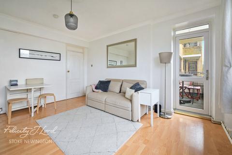 3 bedroom flat for sale, Flat 32 Chadworth House, Green Lanes, London N4