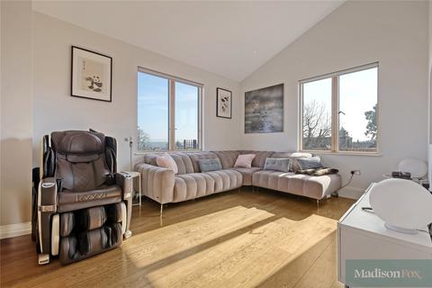 2 bedroom penthouse for sale, Palmerston Road, Essex IG9