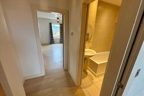2 bedroom apartment for sale, Westbourne Grove, Scarborough